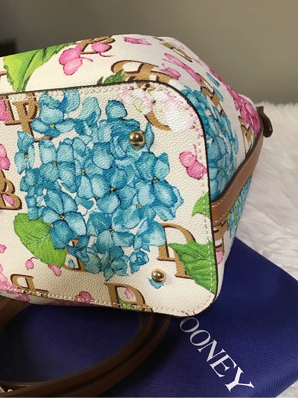 Dooney hydrangea monogram floral satchel Brenna - Picture 6 of 15